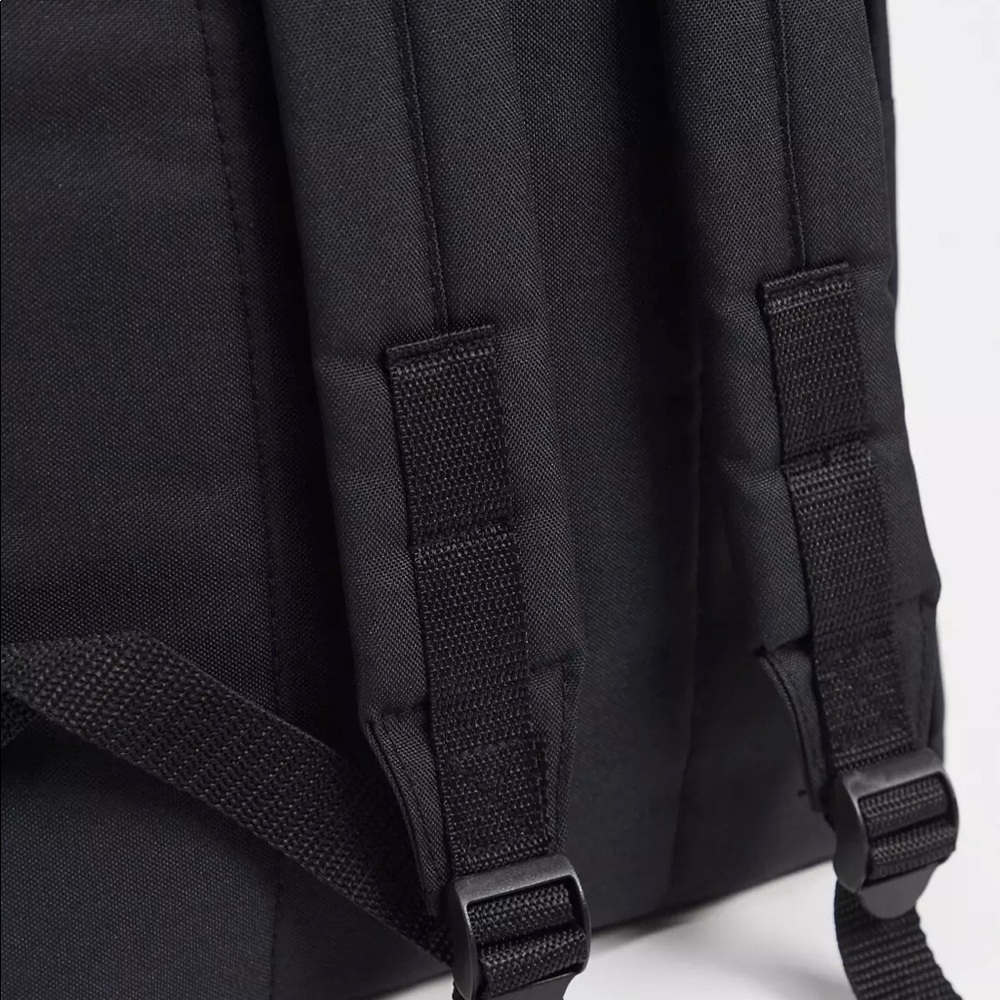 🔥Black Backpack🔥 - Picture 2 of 3